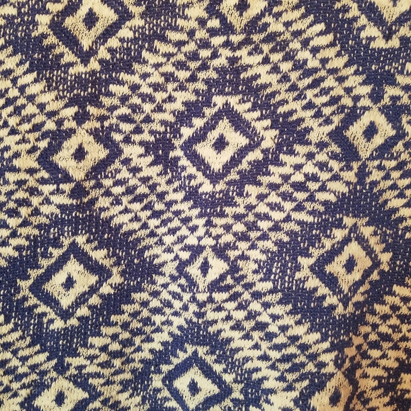Blue and White Patterned Bongo Knit Top M - Picture 4 of 4
